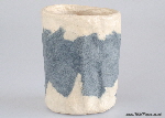 Making a handmade paper cylindrical vessel